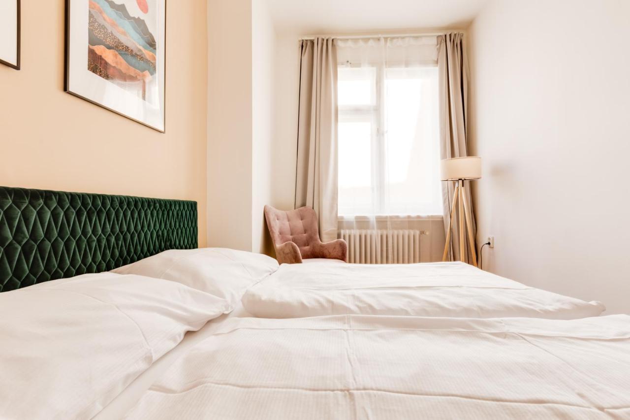 Aparthotel Riben House Praga Esterno foto